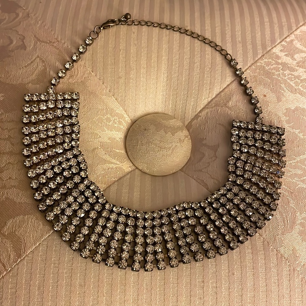 Party saree necklace